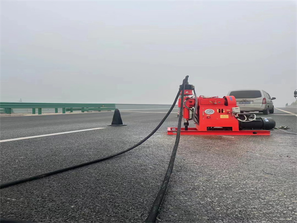 鄞州马路路基路面开裂下沉注浆加固灌浆